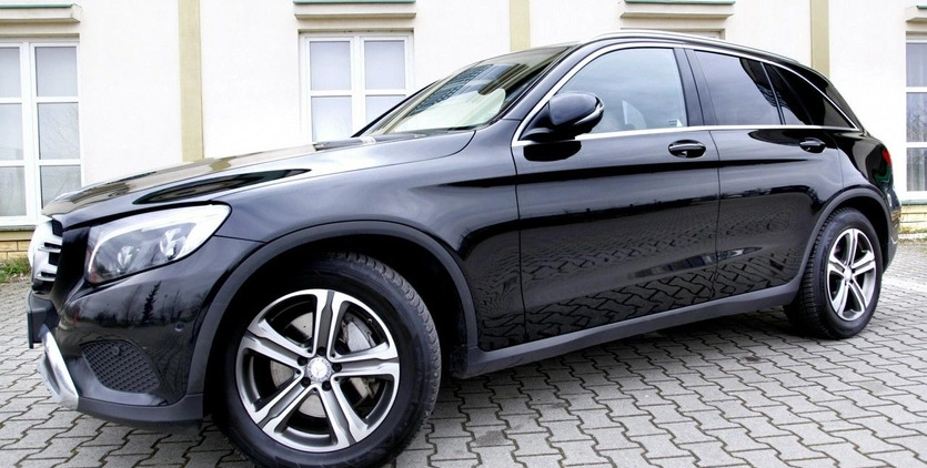 Mercedes-Benz GLC cena 114999 przebieg: 132000, rok produkcji 2016 z Garwolin małe 562